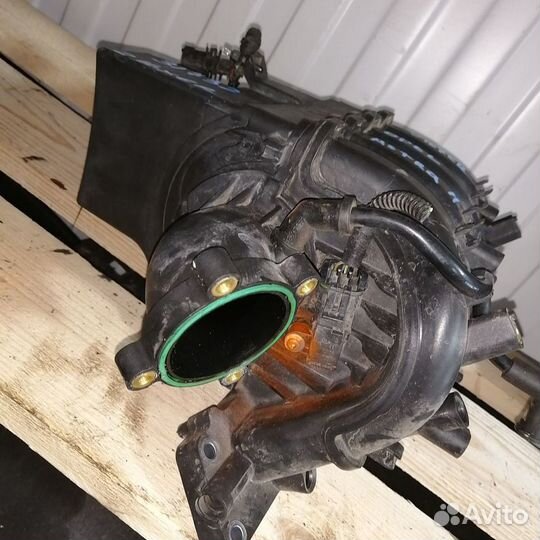Коллектор впускной Ford Focus opel astra h z16xer