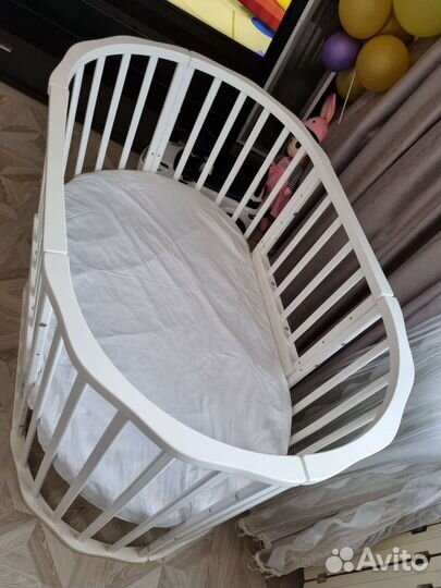 Детская кроватка трансформер круглая с маятником