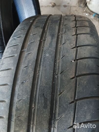 Triangle Sports TH201 235/45 R18