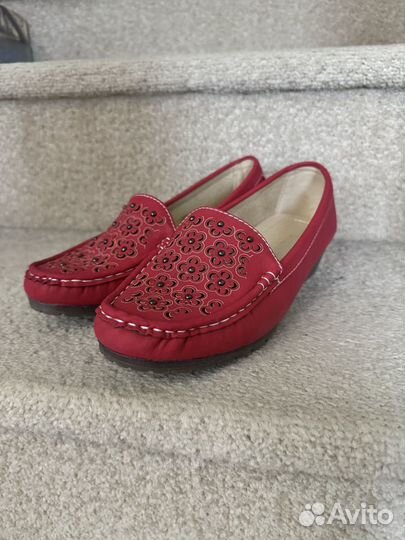 Женские мокасины новые 36 размер на небольшой плат