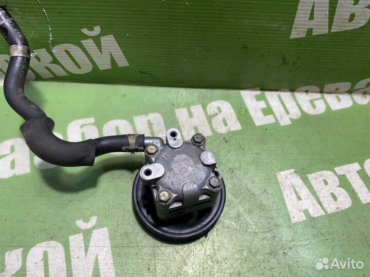 Насос гидроусилителя руля Nissan Primera TP12