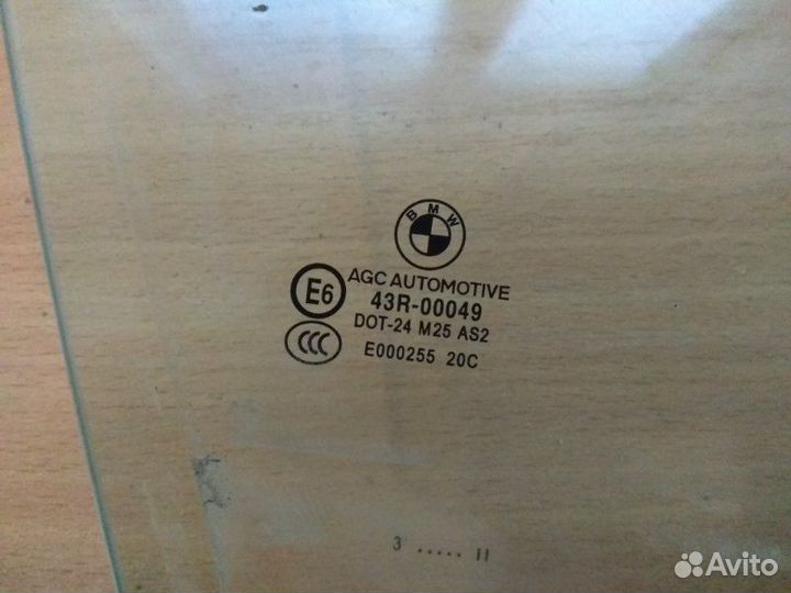 Стекло двери передней правой Bmw X1 E84 2009-2014