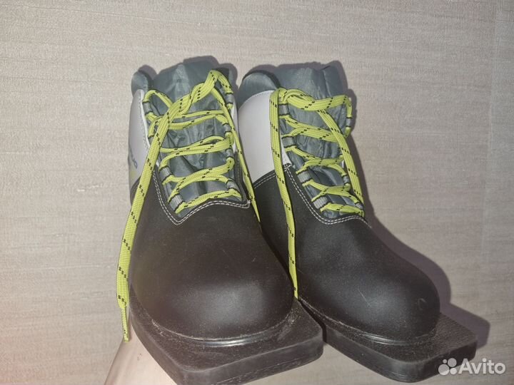 Лыжные ботинки (quechua )