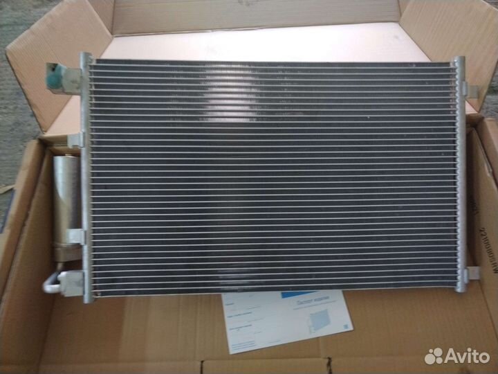 Радиатор кондиционера Ниссан Кашкай