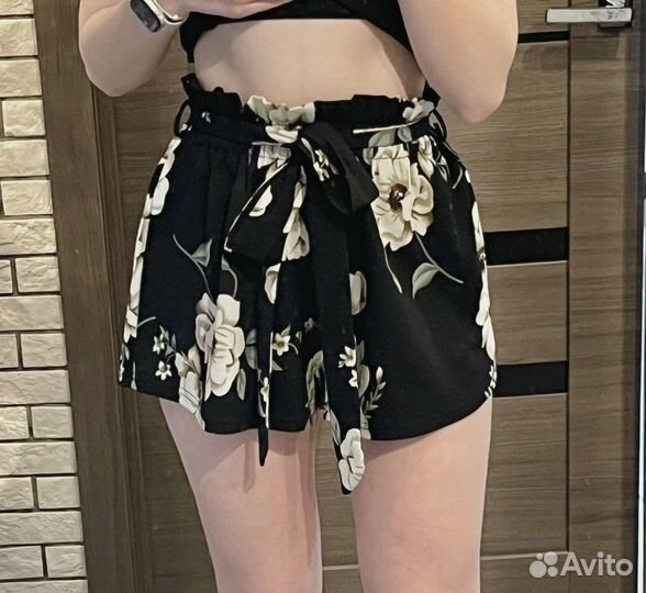 Шорты женские