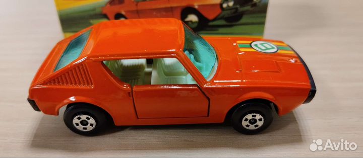 Модель машинки matchbox superfast