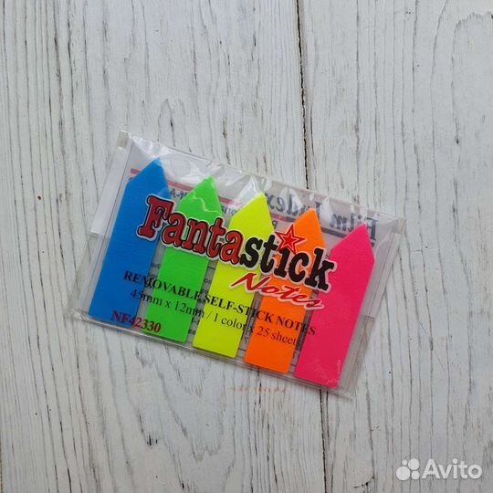 Самоклеющиеся этикетки стикеры Новые