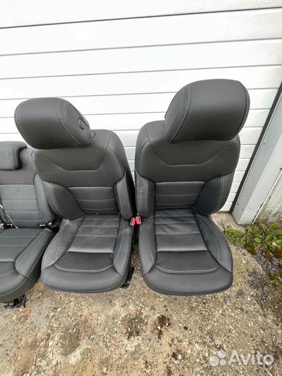 Салон (комплект сидений) Mercedes GLE W166