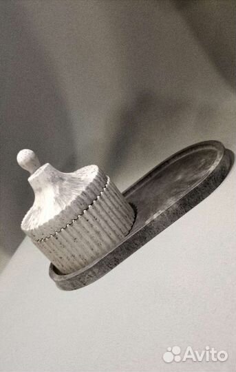 Шкатулка и поднос