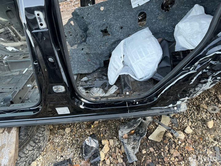 Левый порог со стойкой Nissan Murano Z52