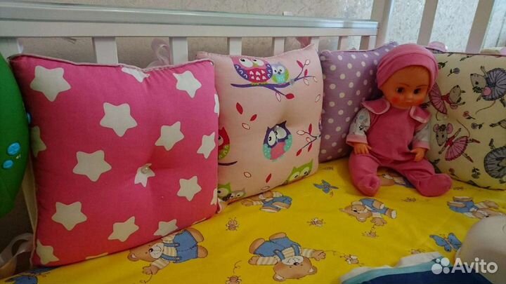 Бортики подушки в кроватку