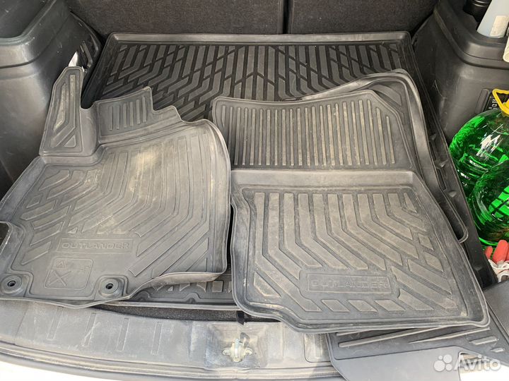 Комплект Ковриков в салон outlander 3