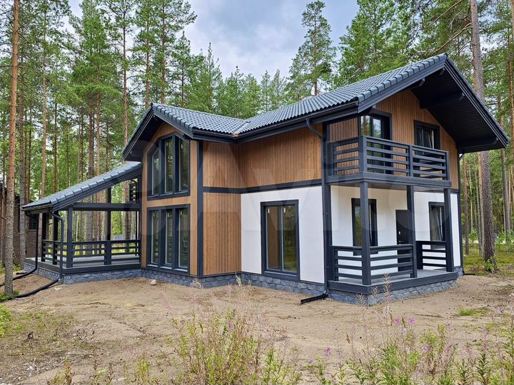 Дом 257 м² на участке 12,5 сот.