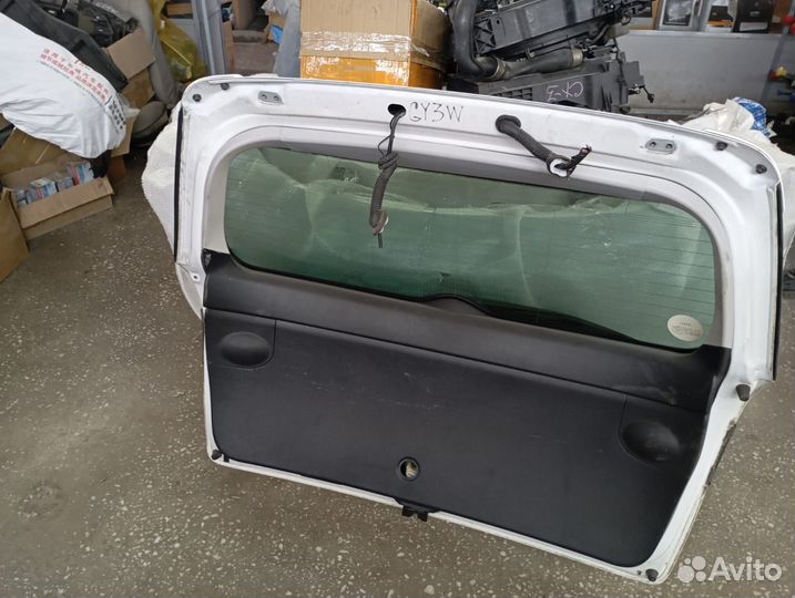 Дверь багажника Б/У GJ5A62020E