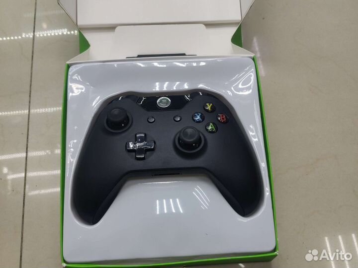 Джойстик Xbox One Новый