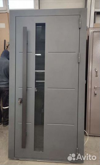 Дверь входная металлическая с терморазрывом