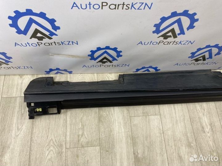 Молдинг порога правый Mazda Cx-30 PY