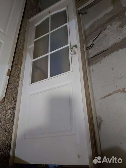 Дверь деревянная