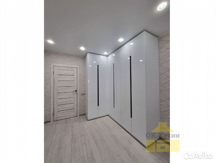 Шкаф в детскую