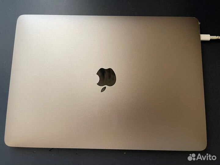 Macbook pro 13 retina 2019 touch bar