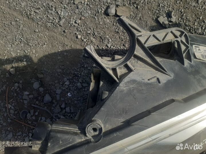 Фара правая Ситроен Берлинго Б9 Citroen Berlingo