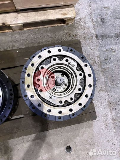 Редуктор хода Hitachi ZX240LC-3G 9256989