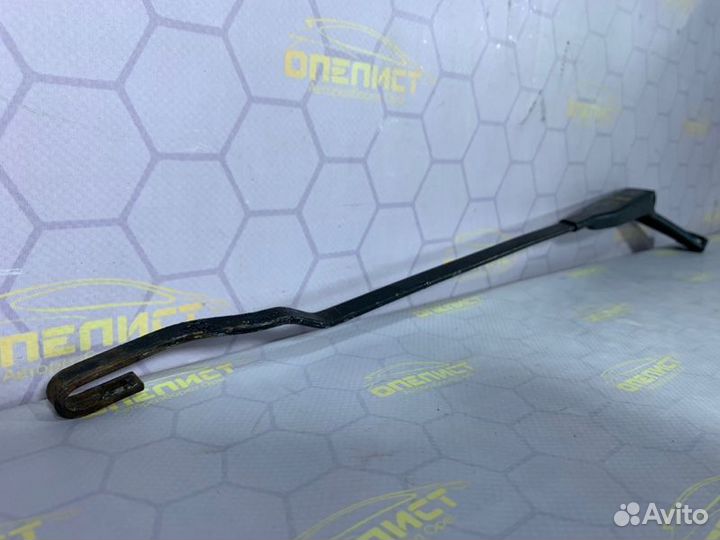 Щеткодержатель передний правый Opel Vectra B 1998