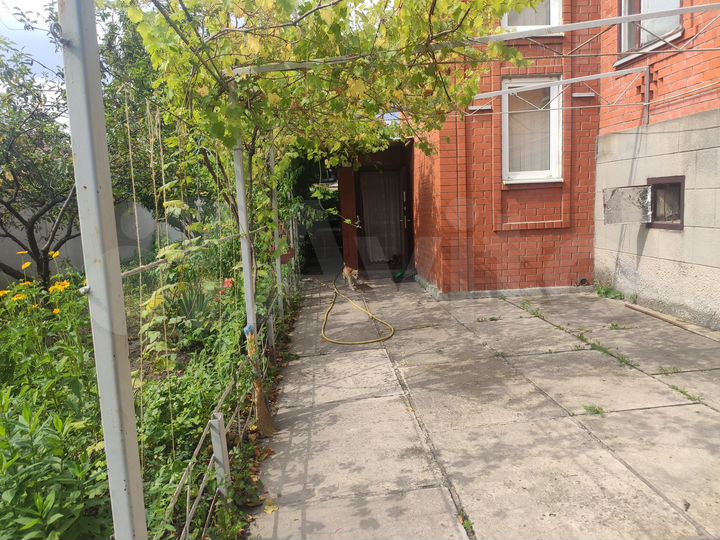 Дом 219 м² на участке 4,2 сот.