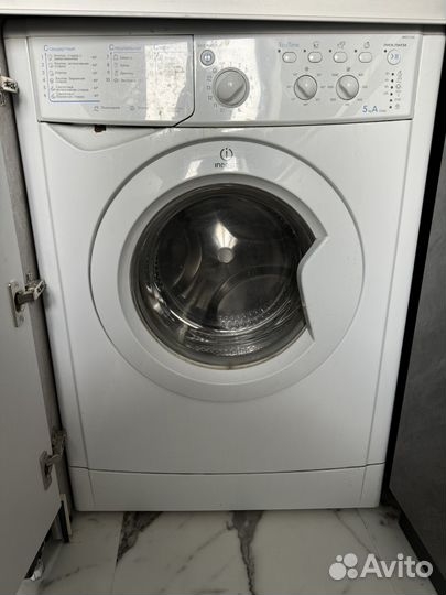 Стиральная машина indesit