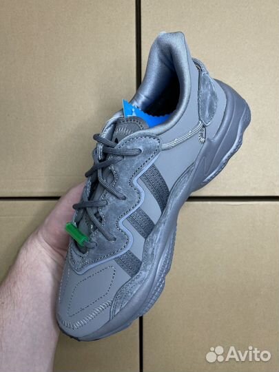 Кроссовки Adidas Ozweego с мехом (серые)