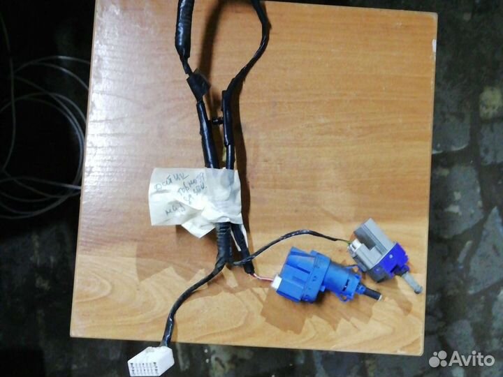 Датчик тормоза mazda 3bk