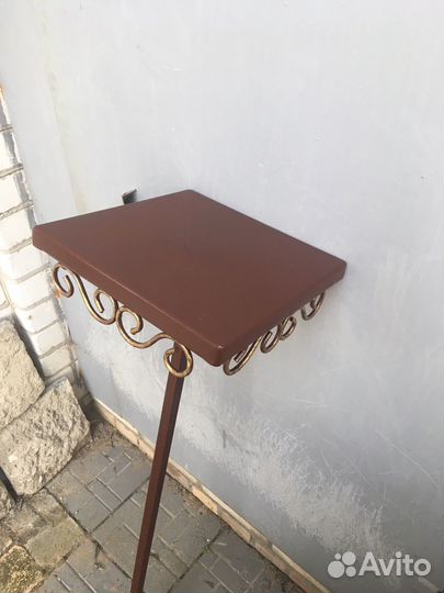 Могильные столики