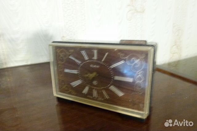 Часы настольные 