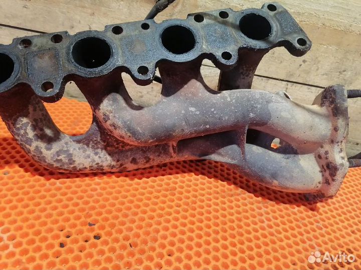 Коллектор выпускной Volkswagen Passat B5