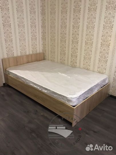 Кровать полуторка