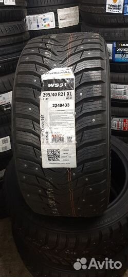 Marshal WinterCraft SUV Ice WS31 295/40 R21 111T