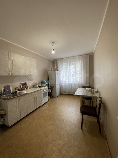 3-к. квартира, 73 м², 1/10 эт.