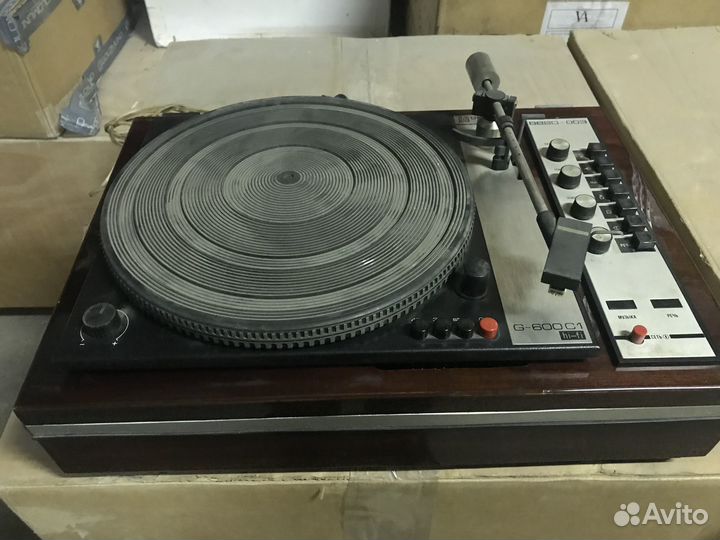 Проигрыватель Вега-003 (ремонт или на запчасти)