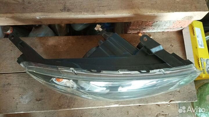 Фара левая LADA granta