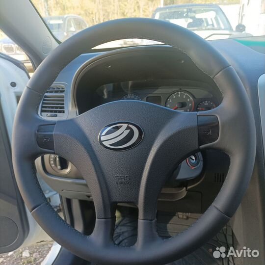 Перетяжка руля, ремонт сидений