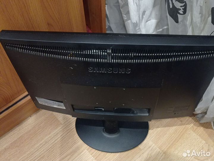 Монитор Samsung SyncMaster E2220