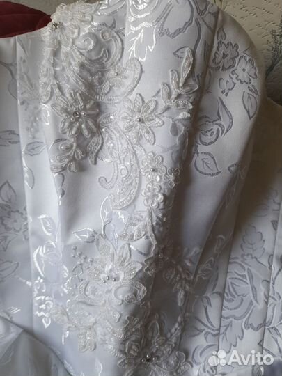 Платье свадебное