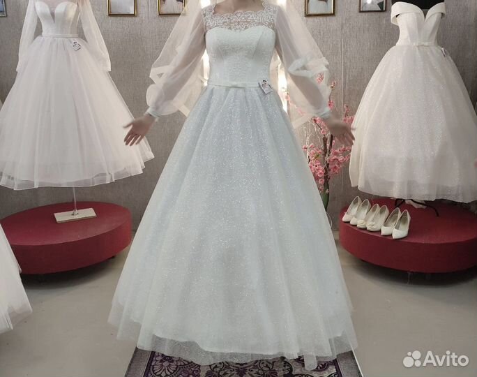 Свадебное платье