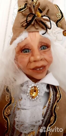 Кукла гном. Ручной работы.с сундуком(торг)