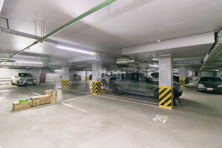 Машиноместо, 13 м²