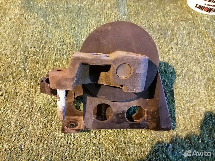 Опора двигателя (подушка двс) правая 11210CX000 Ni