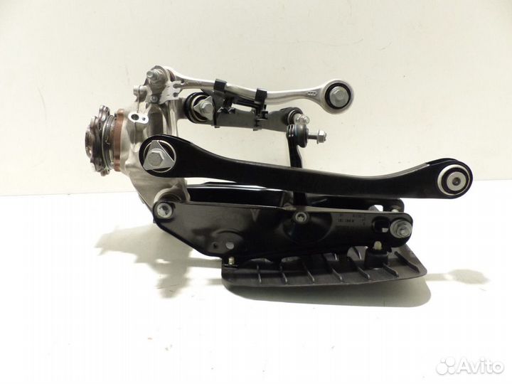 Кулак зад рычаг бмв левый G30 G32 G11 G12 bmw