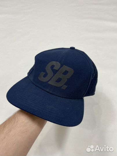 Бейсболка снепбек nike sb