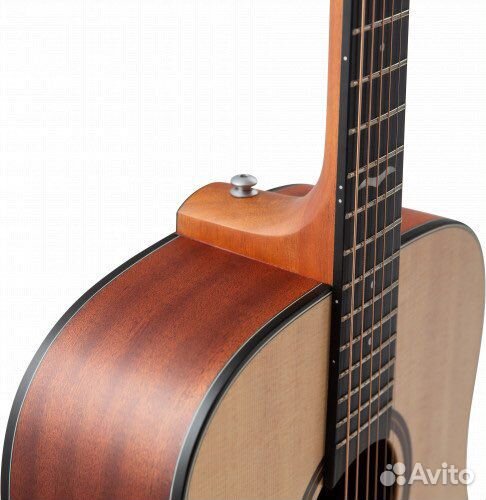 Трансакустическая гитара