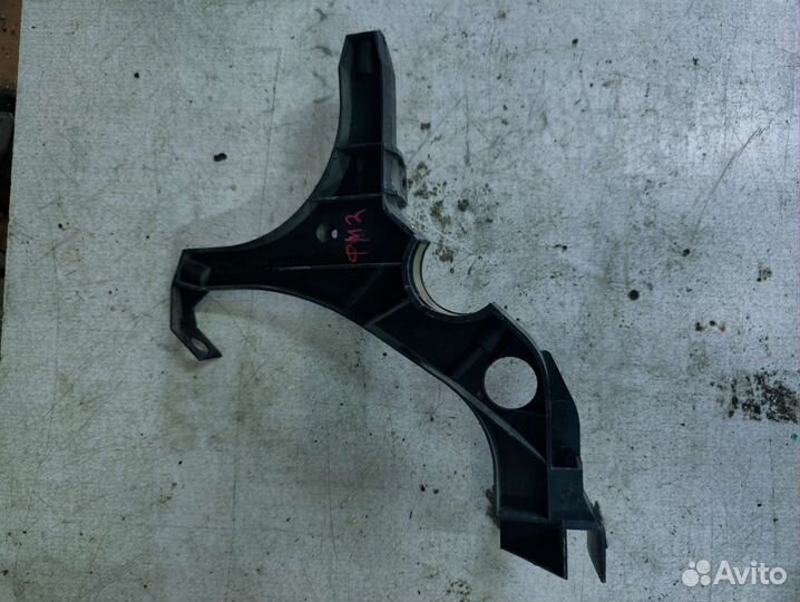 Кронштейн корпуса печки mondeo 2